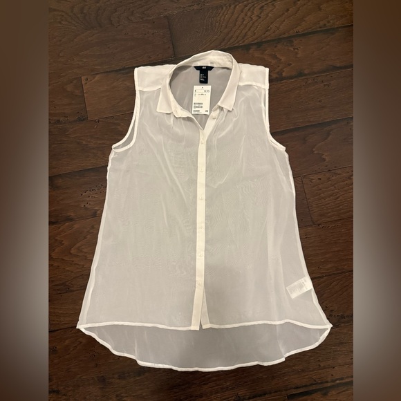 H&M Size 8 NWT Sheer White Button Down Sleeveless Blouse - Picture 1 of 3